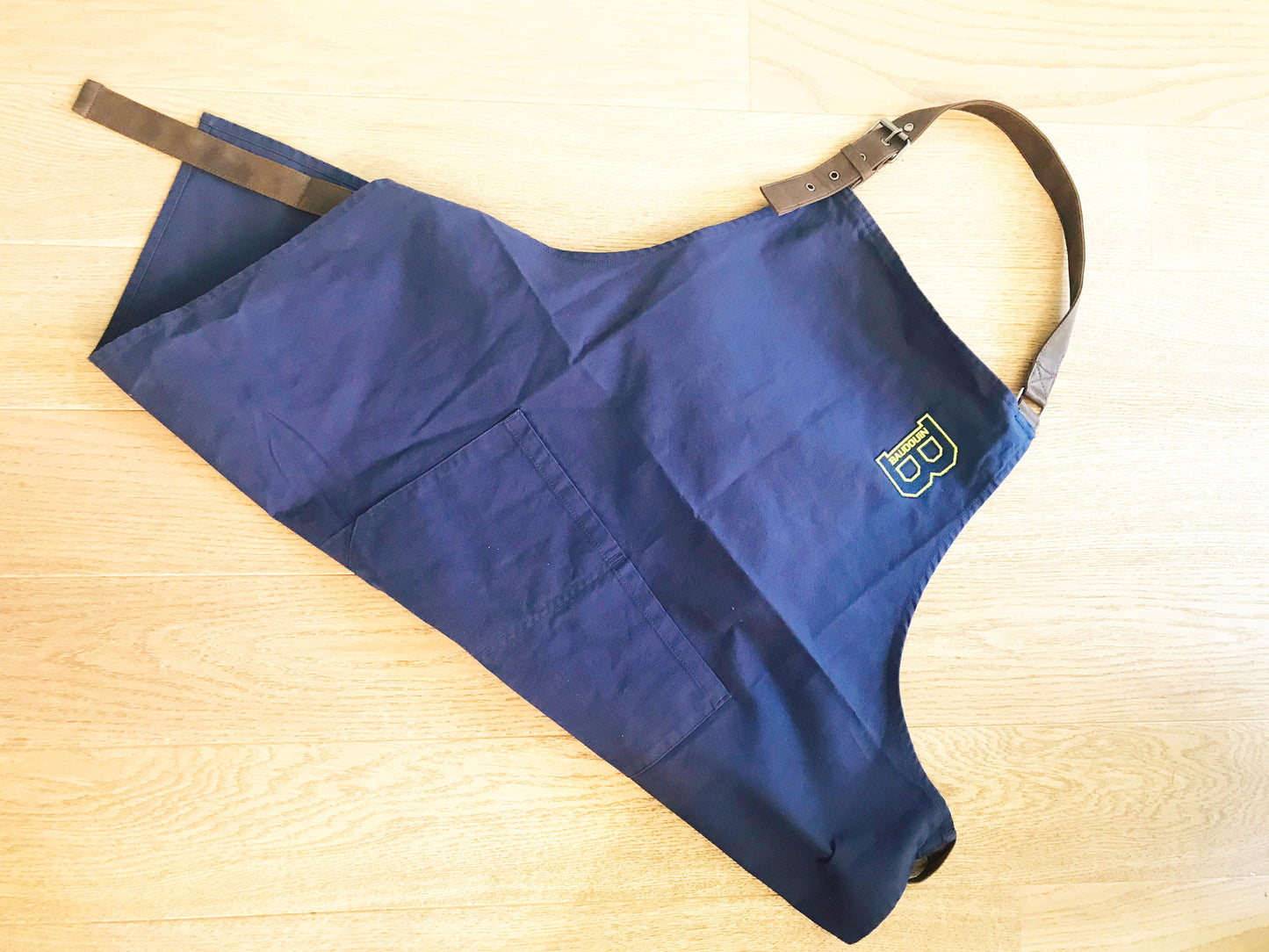 Apron (schort - tablier) R. Baudouin H.C.